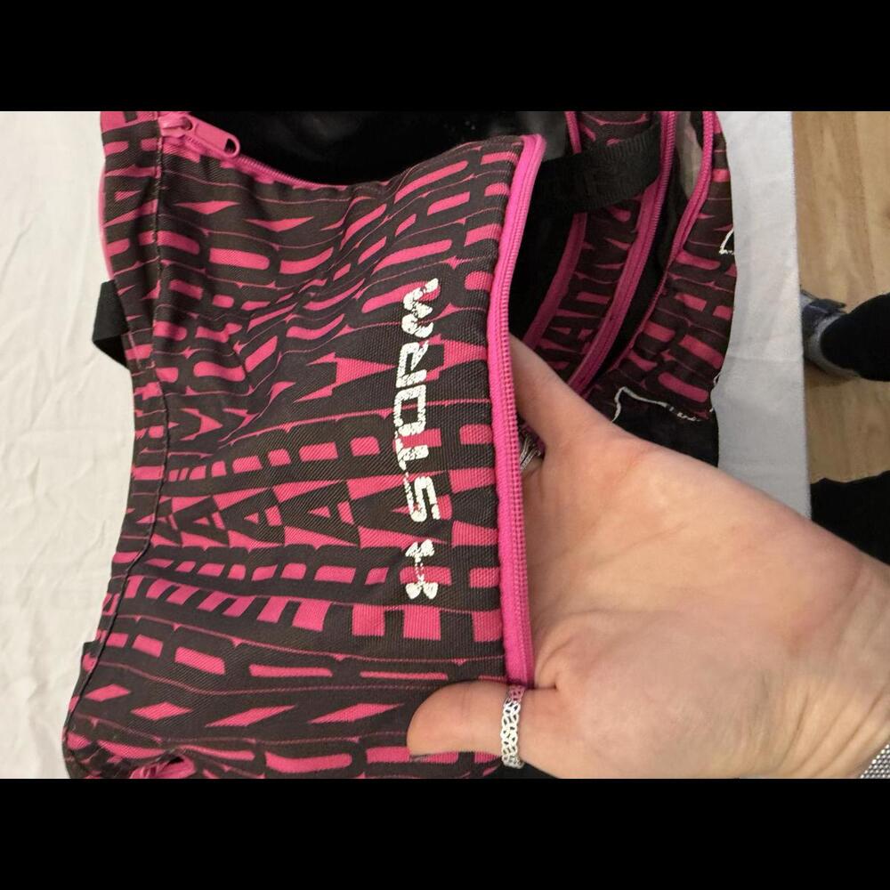 Under Armour Pink & Black Gym Duffel Bag - Picture 2 of 6